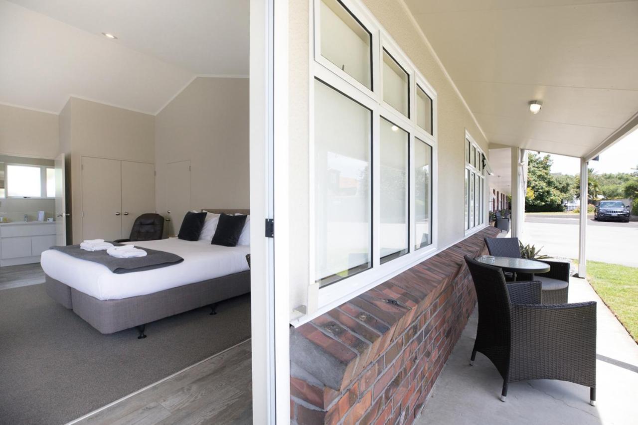 Colonial Court Motor Inn Tauranga Exterior foto